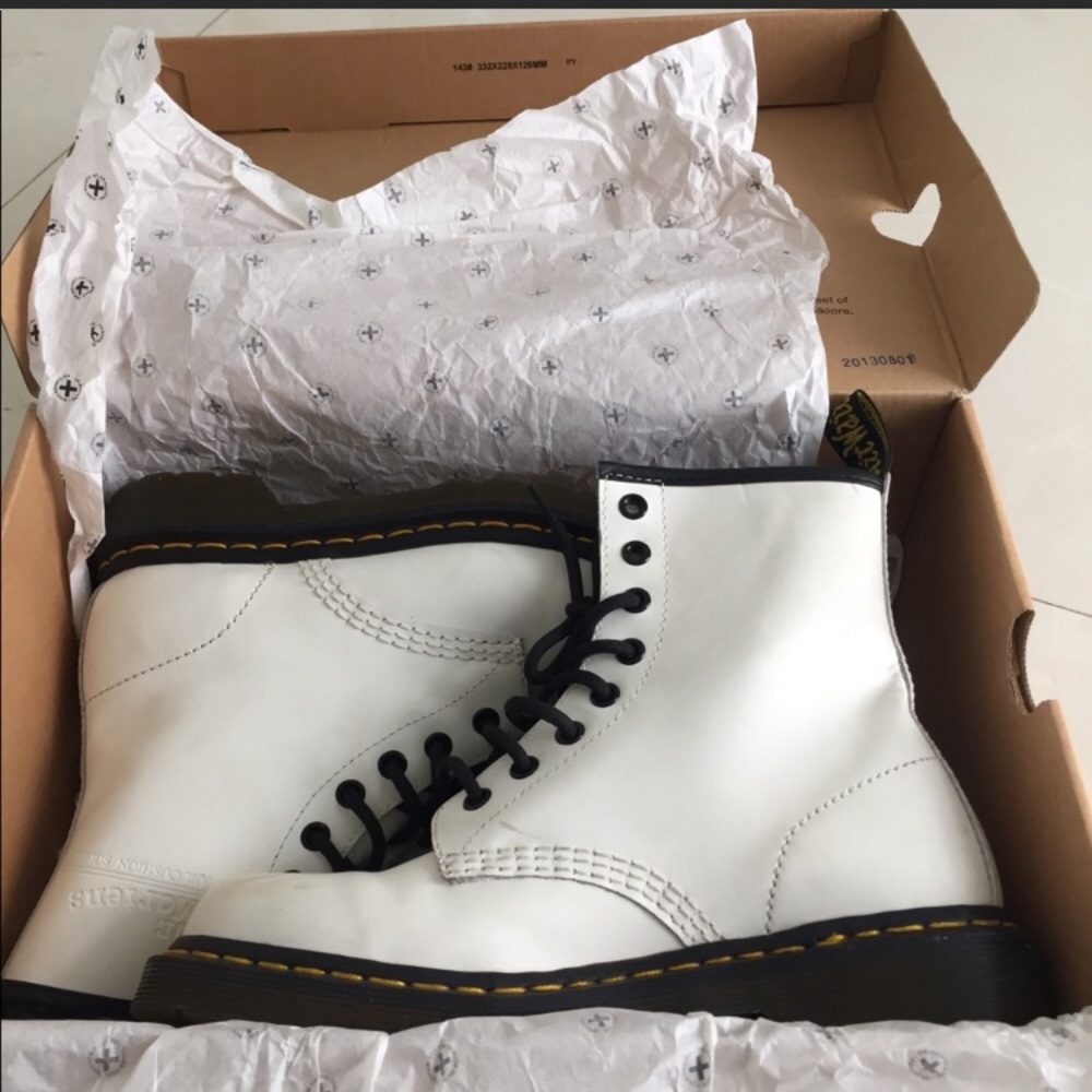 White DR.Martens size 7 USED ONCE❗️❗️$80!!!!